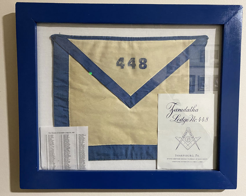 An apron from zaradatha lodge no 448 