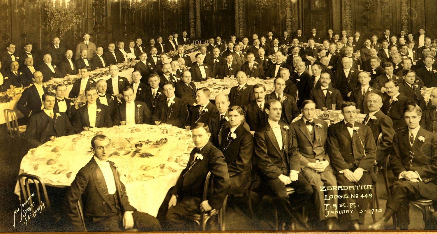 A banquet photo of zaradatha lodge no 448 in 1913